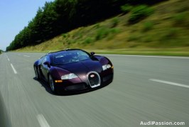 La Bugatti Veyron devient une voiture de sport qui cumule tous les superlatifs
