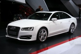 Paris 2014 - Audi S8