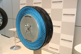 Paris 2014 - Pneu sans air Bridgestone Air Free Concept (Non-Pneumatic) Tire