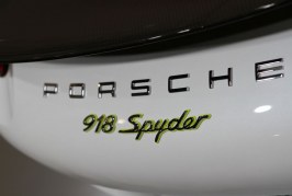 Paris 2014 - Porsche 918 Spyder pack Weissach
