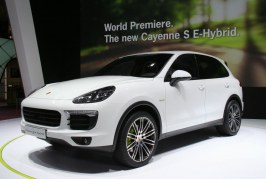 Paris 2014 - Porsche Cayenne S E-Hybrid - Une performance hybride de 416 ch
