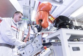 Nouvelle coopération humain-robot dans le processus de production d’Audi