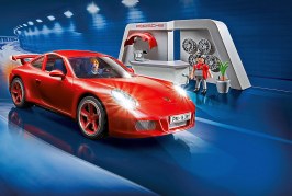 La Porsche 911 Carrera S par Playmobil - Une icône automobile en jouet