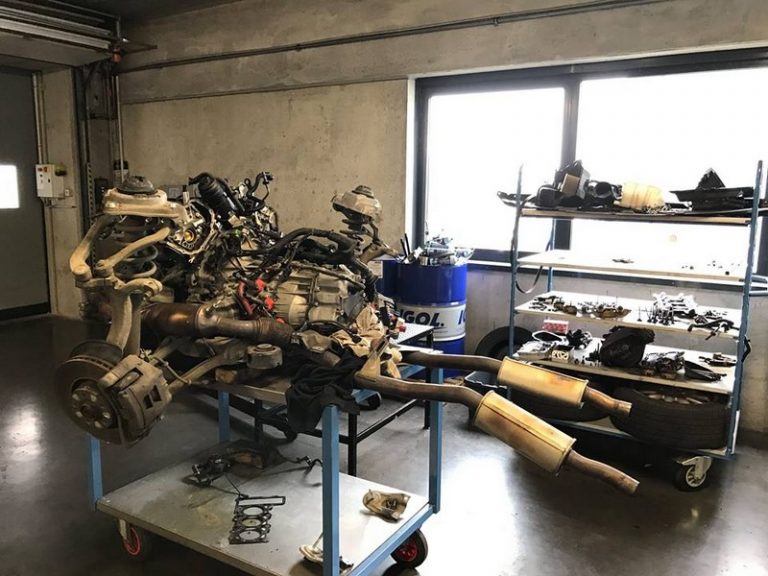 Garage Mercedes Audi Bmw - Mannes Lyon