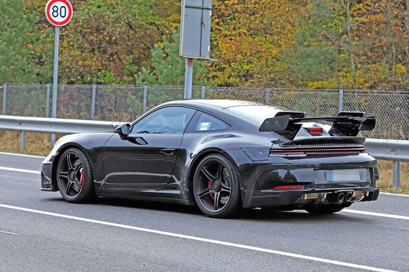 Порше 992 gt