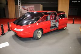 Retromobile 2020 - Bertone Genesis de 1988 à moteur V12 Lamborghini