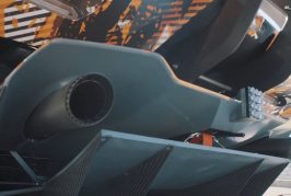 Rugissement sur circuit de la Lamborghini Aventador SVR à moteur V12