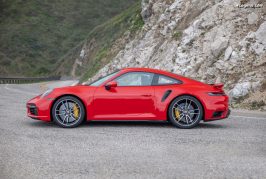 Porsche 911 Turbo S - Châssis très affûté avec des pneus mixtes