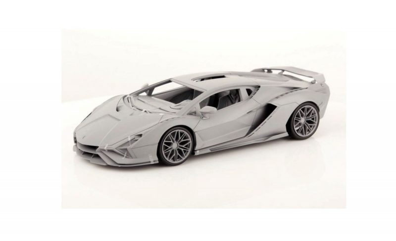 1/18 MR COLLECTION Lamborghini Revuelto Gris avec Vert Accent Carbone