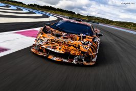 Lamborghini SCV12 : l'hypercar de la Squadra Corse prête à prendre la piste