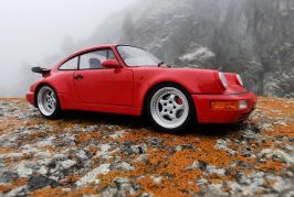 Testé - Miniature Porsche 911 Turbo 3.6 type 964 au 1:18 par Solido