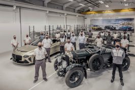 Livraisons des premières Bentley Bacalar et Blower construites par Bentley Mulliner