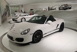 Visite de l'exposition sur les 25 ans du Porsche Boxster au Musée Porsche