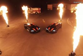 Unboxing spectaculaire de deux Bugatti Chiron Super Sport 300+