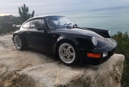 Miniature Porsche 911 Turbo 3.6 de Bad Boys par Solido au 1:18
