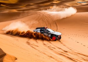 big-audi-rs-q-e-tron-pret-pour-rallye-da