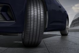 Goodyear lance son nouveau pneu UHP : l'Eagle F1 Asymmetric 6