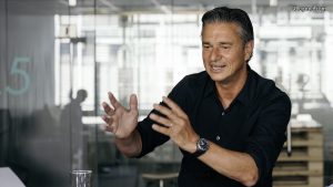 big-renouvellement-contrat-porsche-lutz-