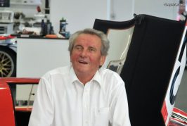 Porsche célèbre les 80 ans du professeur Helmut Flegl