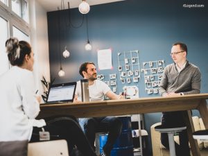 big-travail-hybride-chez-audi-300x225.jp