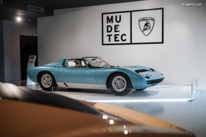 big-exposition-lamborghini-miura-roadste