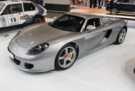 Mondial Auto 2022 – Une Porsche Carrera GT au milieu de modèles électriques
