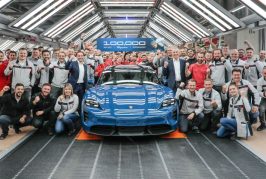 Production du 100 000ème Porsche Taycan - Des Taycan à plus de 100 000 km