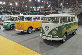 Rétromobile 2023 - Le VW Combi à l'honneur : du T1 à l'ID. Buzz