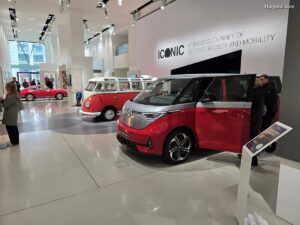 big-exposition-iconic-drive-volkswagen-g