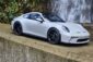 Miniature Porsche 911 GT3 Touring Type 992 de 2022 par GT Spirit au 1:12 - GT460