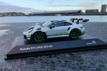 Miniature Porsche 911 GT3 RS Type 992 