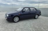 Miniature VW Vento VR6 bleu Mystic nacré de Ottomobile au 1/18 - OT496