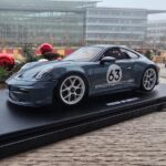 Miniature Porsche 911 S/T Bleu Rivage Type 992 de 2024 au 1/18 par GT Spirit – GT491